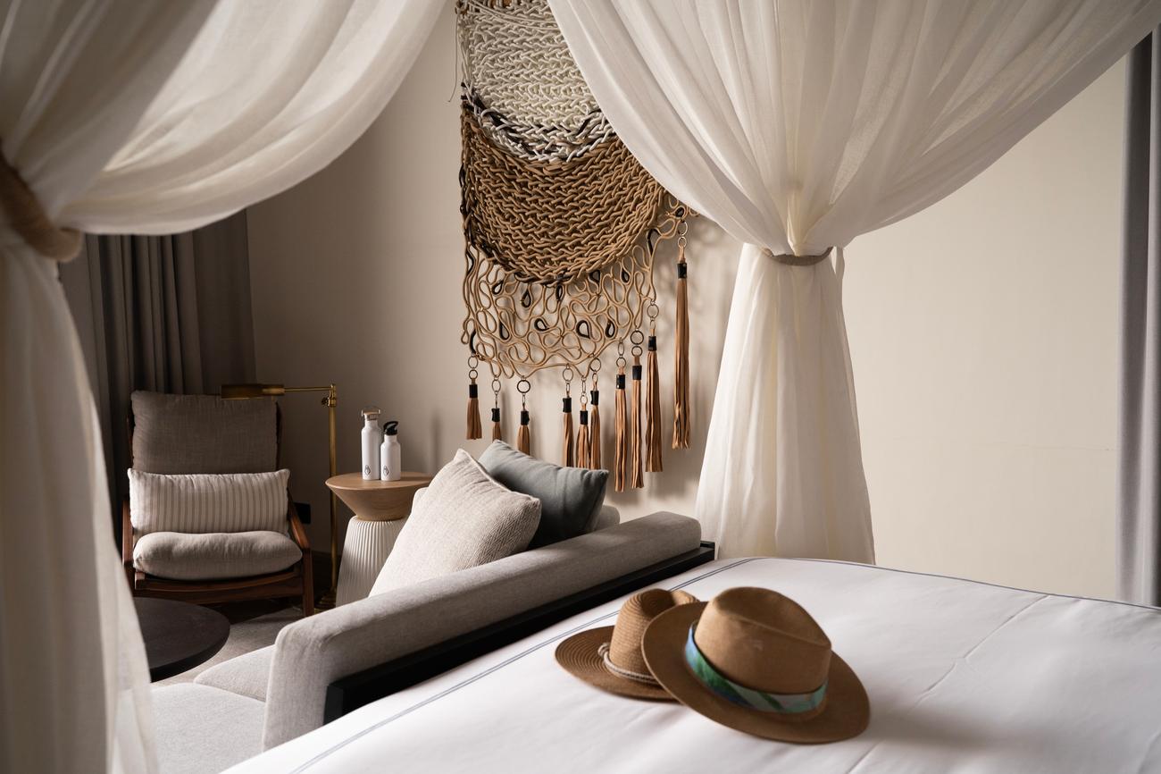 Canopy bed with straw hats